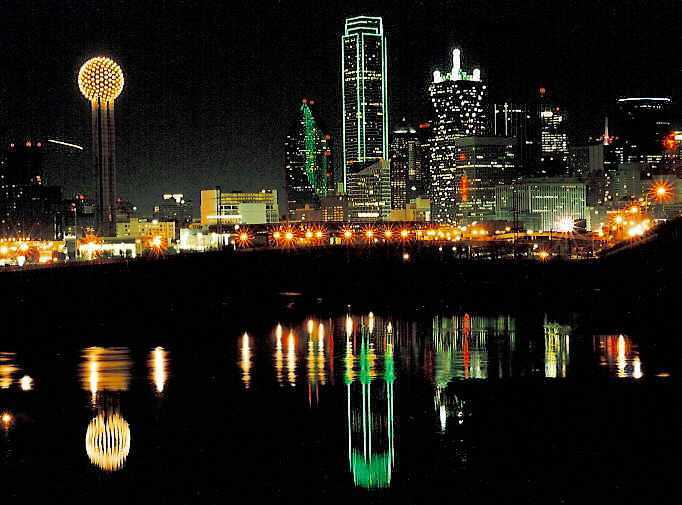 Dallas_skyline_reflection.jpg