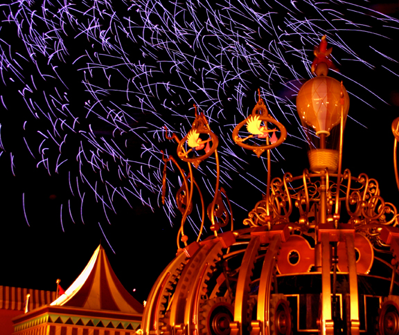 Fireworks_in_Carusel.jpg